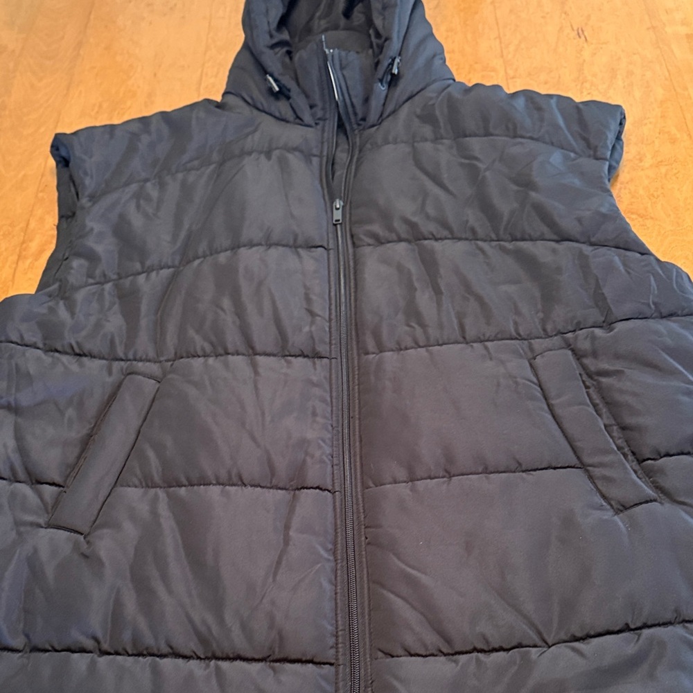 Zella Woman’s Black Puffer Vest SZ XL
